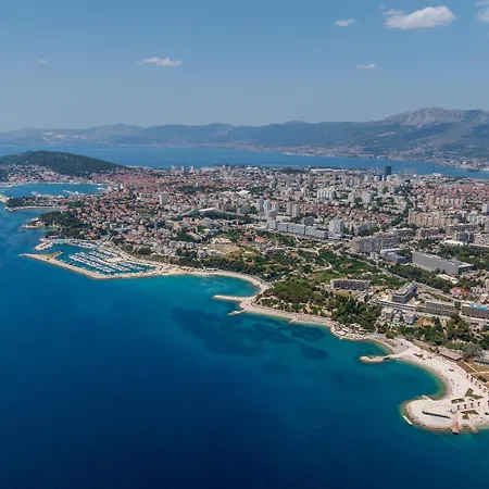 Batchae, Two Bedroom Flat Near Bacvice Apartman Split