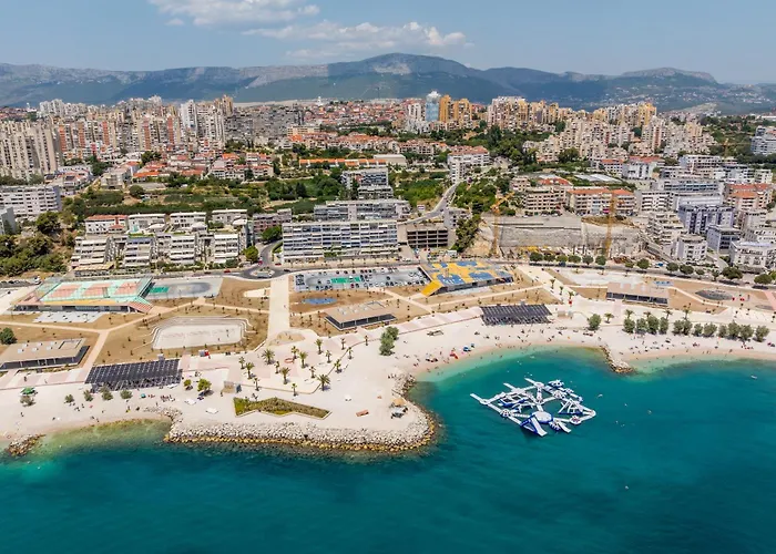 Batchae, Two Bedroom Flat Near Bacvice Split